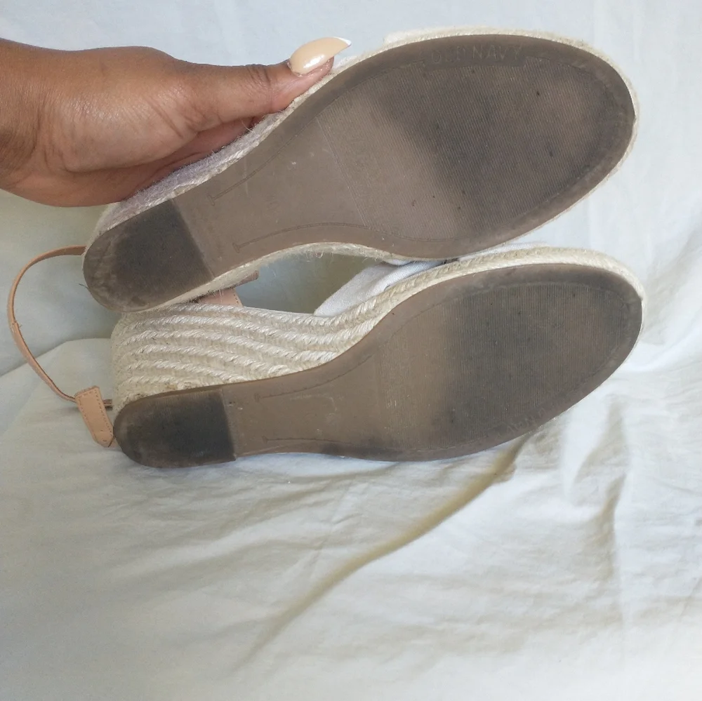 Women's Old Navy knotted canvas espadrille wedge sandal